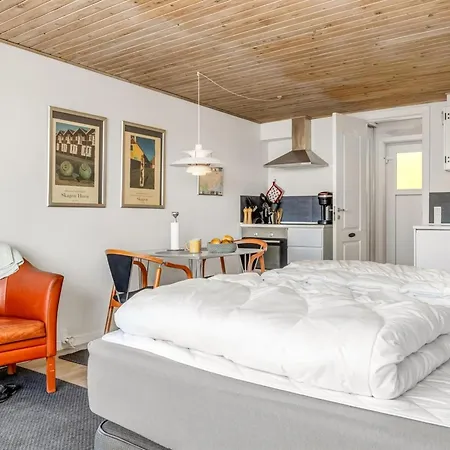 Okil - 2km From The Sea By Interhome *