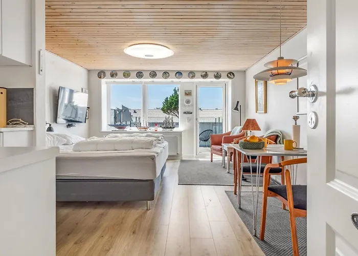 Okil - 2km From The Sea By Interhome